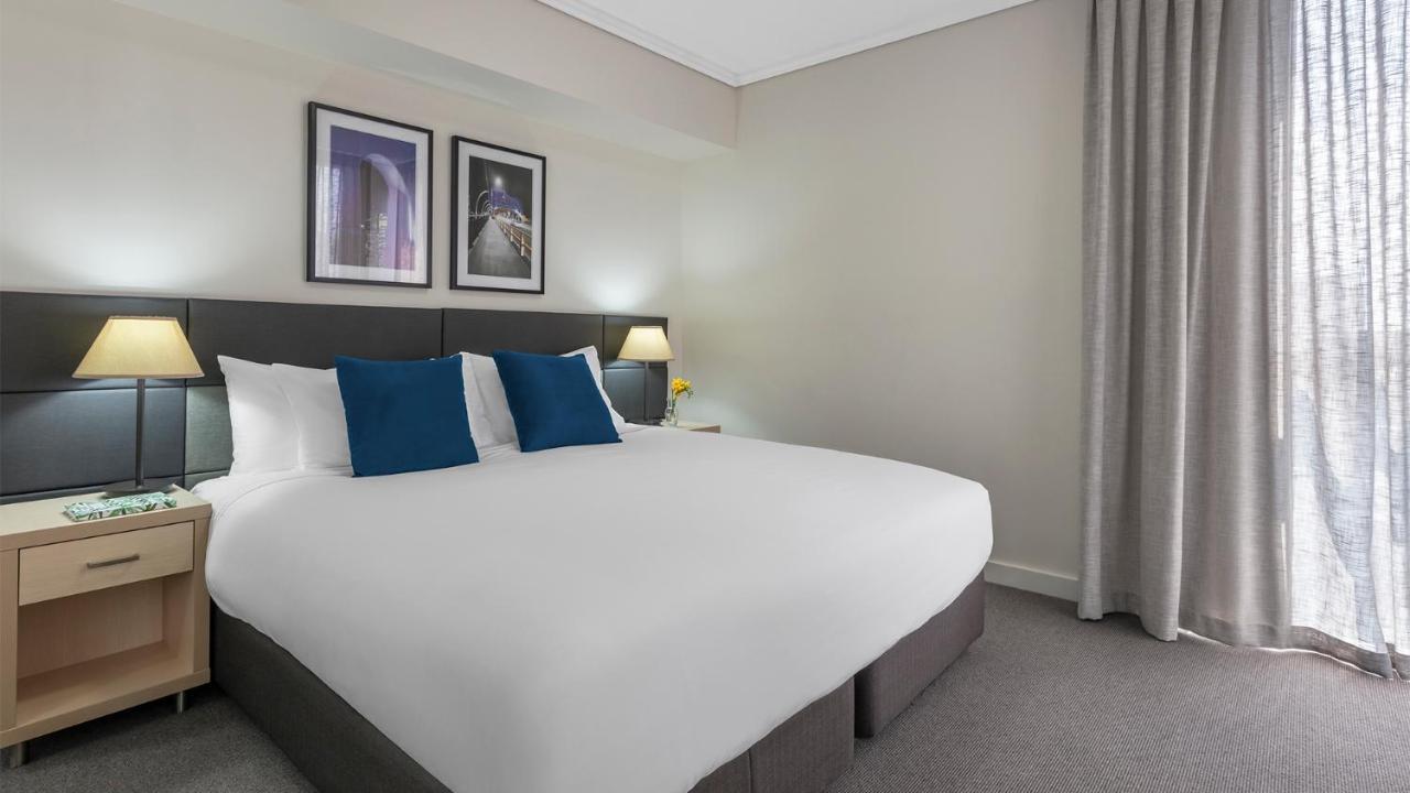 Oaks Brisbane Festival Suites Extérieur photo